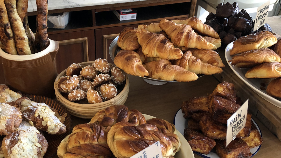 Pastry on display in Mamiche.