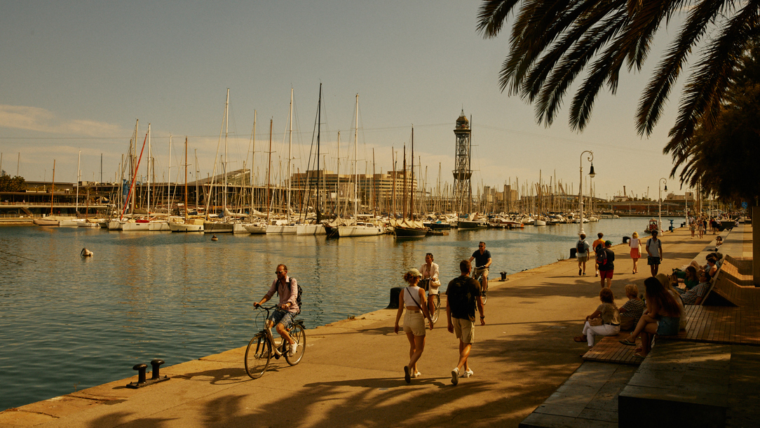 People walking and cycling in Barcelona.