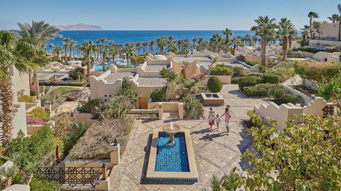 Looking down at the entrance of the Four Seasons Sharm El Sheik.