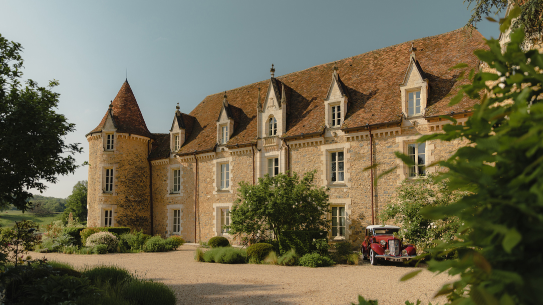 Exterior of Domaine Des Etangs in the Auberge