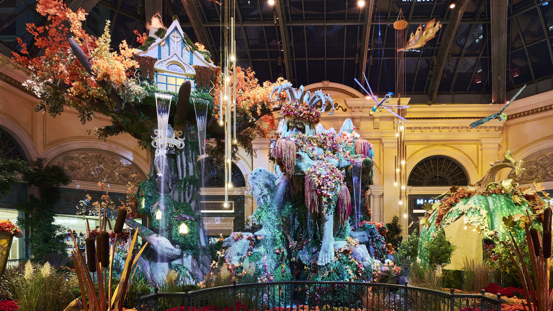 A display in the conservatory at The Bellagio.